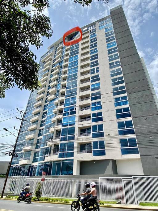 סן חוזה Penthouse En Los Yoses, Vista De Los Dioses Fast Wifi מראה חיצוני תמונה
