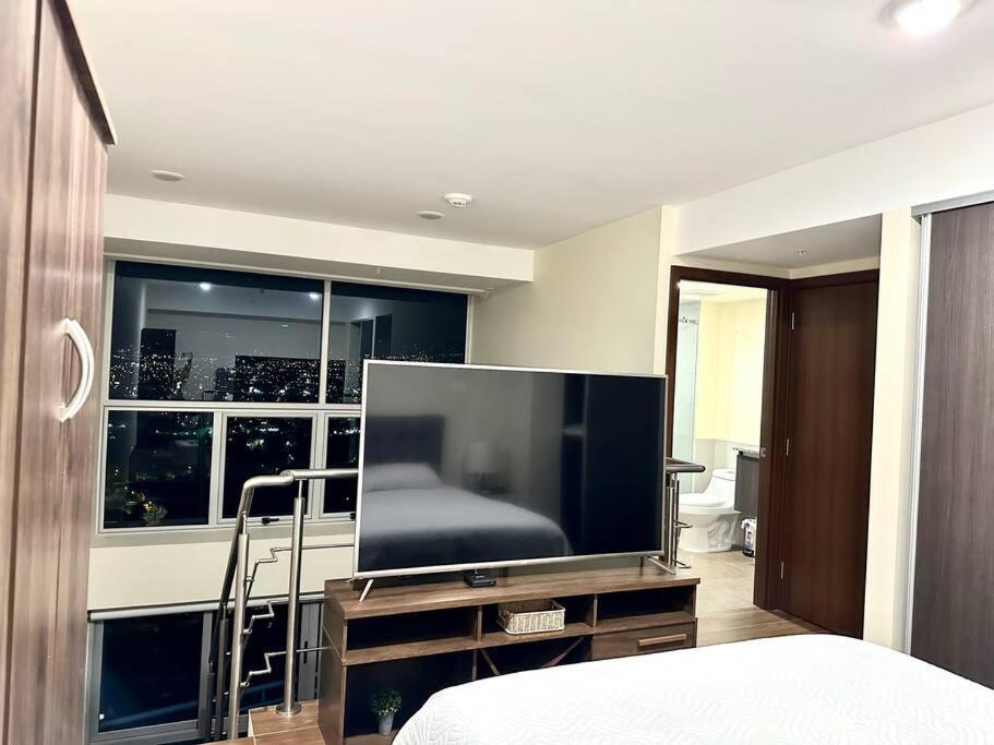 סן חוזה Penthouse En Los Yoses, Vista De Los Dioses Fast Wifi מראה חיצוני תמונה