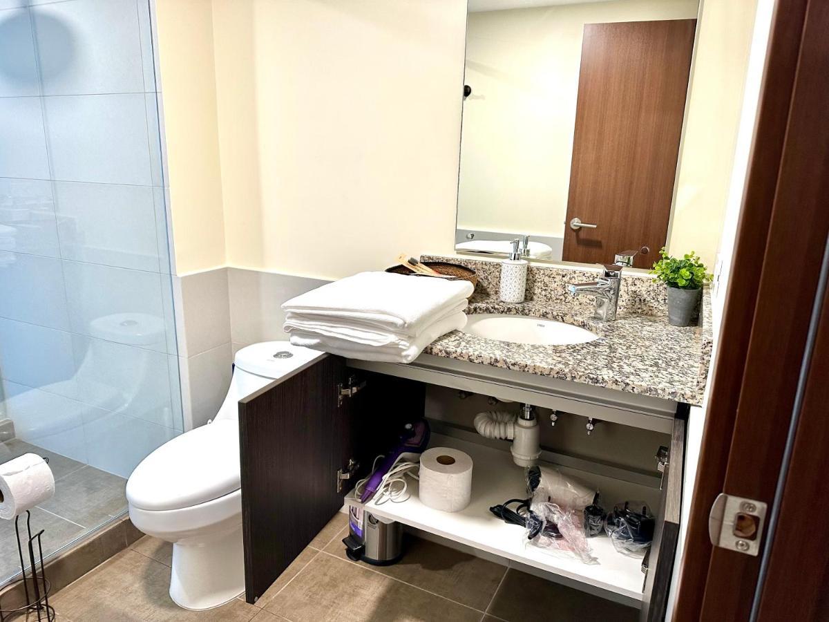 סן חוזה Penthouse En Los Yoses, Vista De Los Dioses Fast Wifi מראה חיצוני תמונה